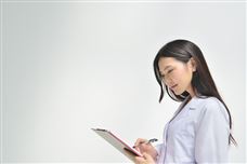 医療経営コンサルティングも行っているので圧倒的な情報量　美容クリニックの転職支援に特化【医師求人ガイド】